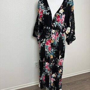 L.I.F.E. Coverup Kimono Lace Sleeves Beach Pool Cruise Rayon  Size S